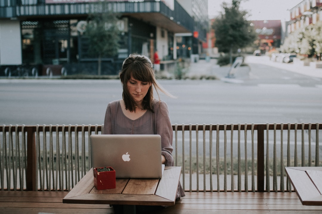 Photo Laptop, coffee shop